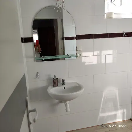 Pod Lipa Apartment